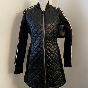 Brand: Michael KORS  
Size: S
Color: Black/White